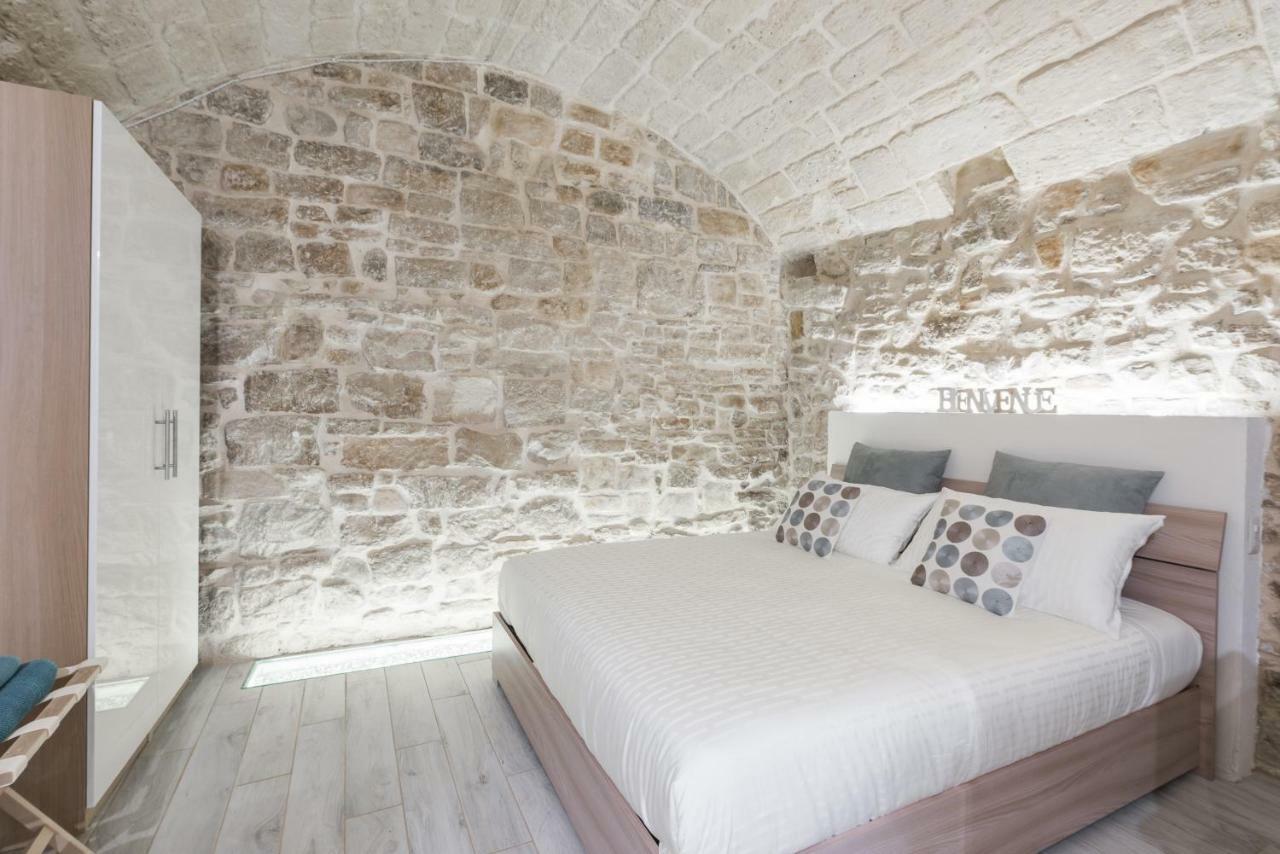 San Nicola Old Town Apartment CasatuaБари Екстериор снимка